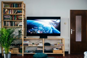 Wie dein Fernseher zum echten Hingucker wird - Bild: Jonas Leupe auf Unsplash Wie dein Fernseher zum echten Hingucker wird - Bild: Jonas Leupe auf Unsplash