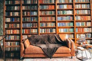 Ein Raumtrenner ist ein mobiles oder fest installiertes Element zur Unterteilung von Innenräumen. Ein Raumtrenner ist ein mobiles oder fest installiertes Element zur Unterteilung von Innenräumen.