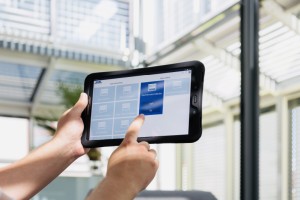 Wintergarten-Rollladen: Effektiver Hitzeschutz und Energieeffizienz zu jeder Jahreszeit - Bild: schanz.de Wintergarten-Rollladen: Effektiver Hitzeschutz und Energieeffizienz zu jeder Jahreszeit - Bild: schanz.de