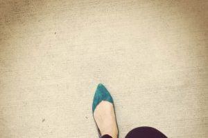 Ein Verbundestrich bezeichnet eine Estrichart, bei der der Estrich direkt auf eine Unterlage aufgebracht wird. Ein Verbundestrich bezeichnet eine Estrichart, bei der der Estrich direkt auf eine Unterlage aufgebracht wird.