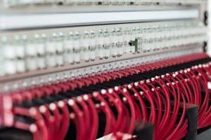 Ein Kabelsystem bezieht sich auf das gesamte Netzwerk von Kabeln, das in einem Gebäude, einer Anlage oder einem System verwendet wird. Ein Kabelsystem bezieht sich auf das gesamte Netzwerk von Kabeln, das in einem Gebäude, einer Anlage oder einem System verwendet wird.