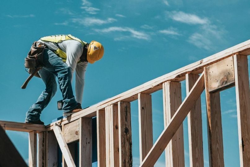 Einfachheit bezeichnet den Zustand oder die Eigenschaft von etwas, das klar, verständlich, unkompliziert oder leicht nachvollziehbar ist.