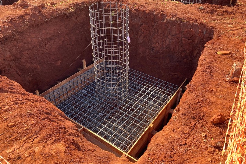 Der Fuß ist der untere Teil des menschlichen Beins, der aus verschiedenen Knochen besteht und als Grundlage für das Stehen, Gehen und Laufen dient.