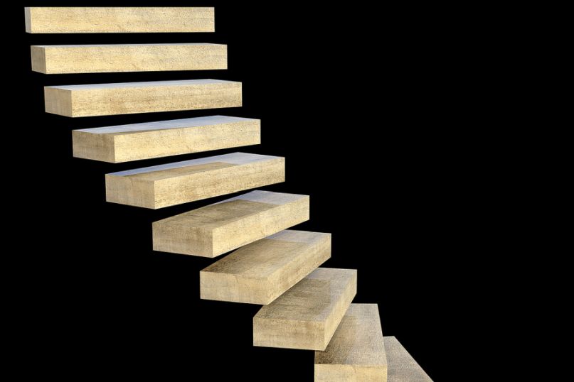 Eine Kragarmtreppe, auch als freitragende Treppe oder schwebende Treppe bekannt, ist ein innovatives architektonisches Element, das sich durch seine minimalistische und scheinbar schwebende Konstruktion auszeichnet.
