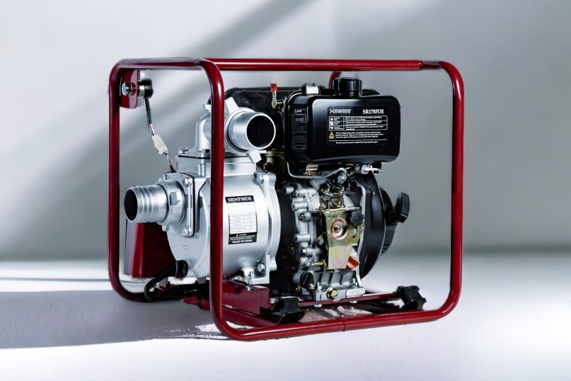 Ein Pumpsystem besteht aus einer oder mehreren Pumpen, die dazu dienen, Flüssigkeiten oder Gase von einem Ort zum anderen zu transportieren.