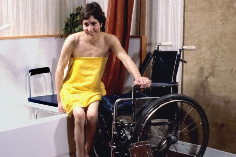 Reduktion beschreibt im Allgemeinen den Prozess der Verminderung, Verringerung oder Einschränkung von etwas.