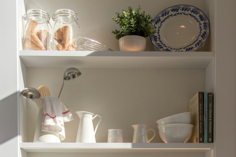 Eine Lagerlösung umfasst Strategien, Systeme und Techniken, die zur optimalen Nutzung und Organisation von Lagerkapazitäten eingesetzt werden.