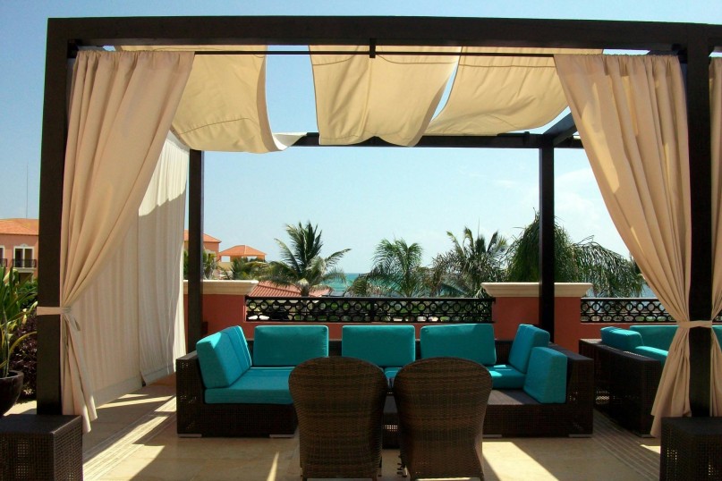 Terrassenüberdachungen: Wie Sie Ihren Außenbereich zum stilvollen Wohnraum verwandeln