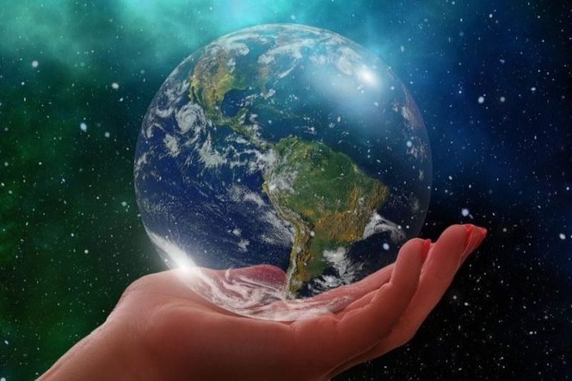 Der Einfluss oder die Auswirkungen von natürlichen oder menschlichen Faktoren auf die Umwelt, einschließlich physikalischer, chemischer oder biologischer Veränderungen, die sich auf Ökosysteme, Lebensformen oder natürliche Ressourcen auswirken können.